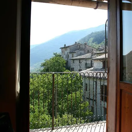 Apartment Holidays Da Regina Assisi